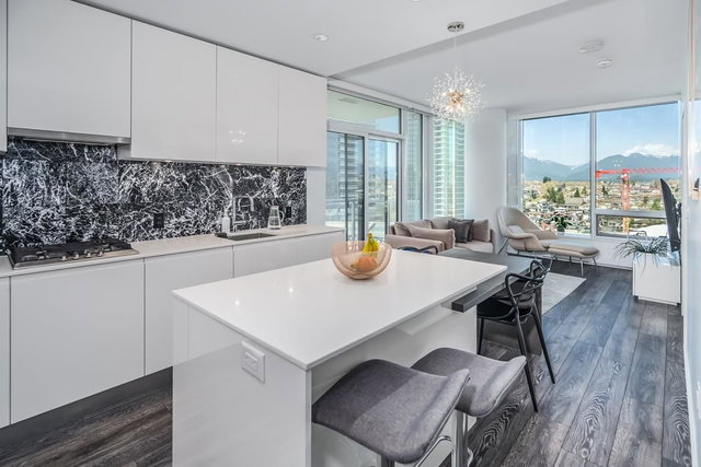 1109 - 1955 Alpha Way