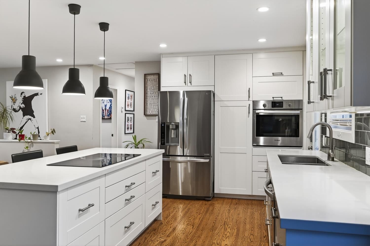 Listing Image 12