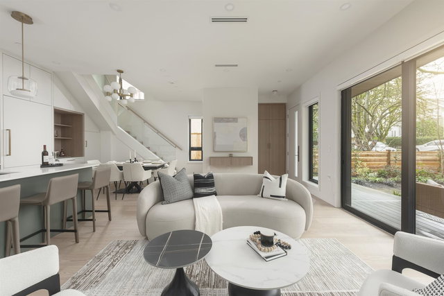 1 - 476 20th Avenue E