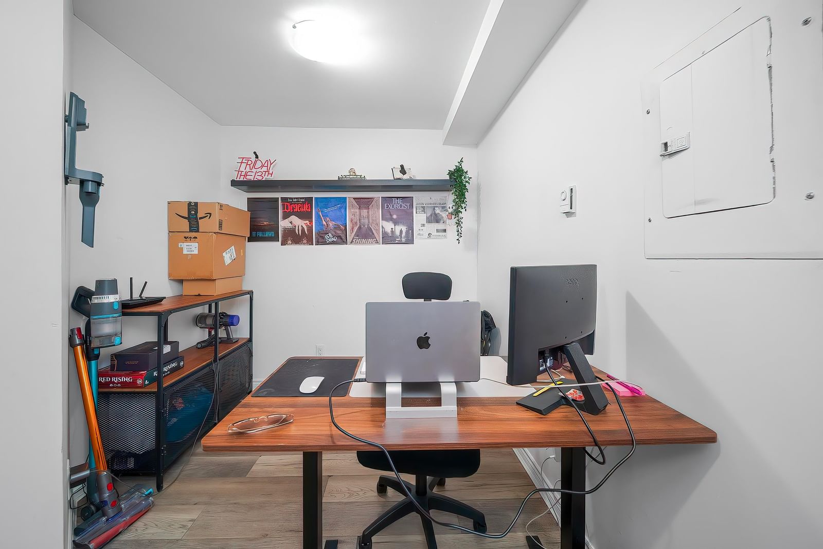 Listing Image 9