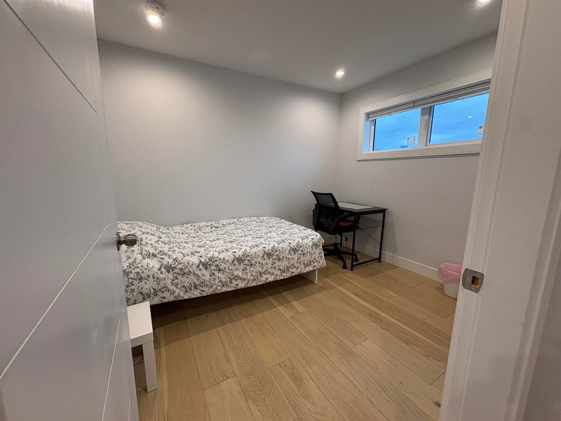 3429 Dundas Street, Vancouver, V5K 1R9 | Image 2