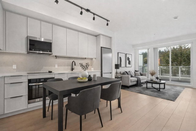 307 - 3075 Murray Street