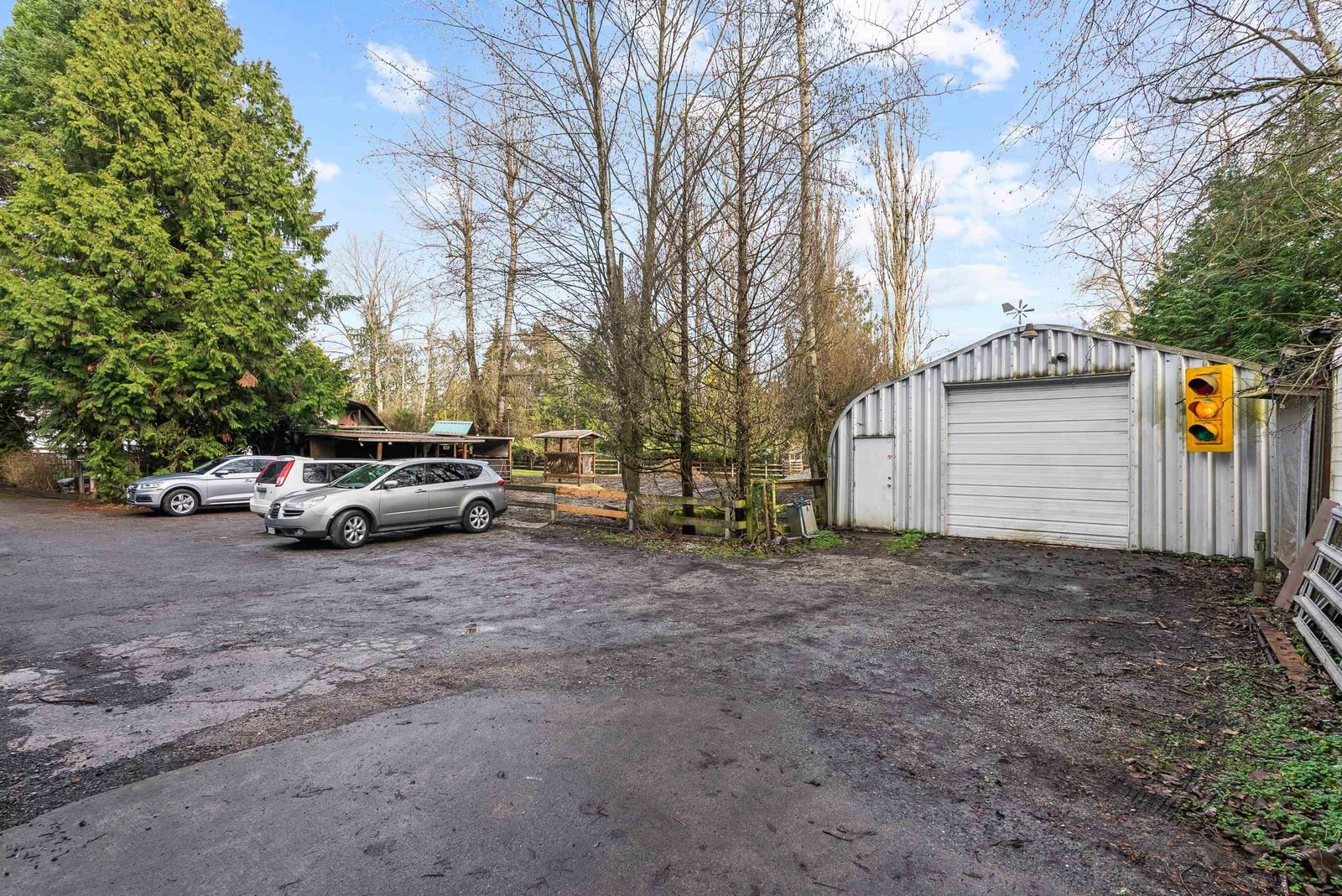 Listing Image 11