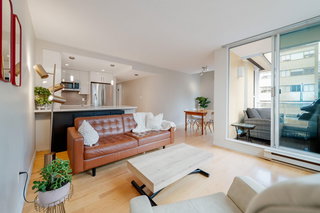 401 - 1406 Harwood Street