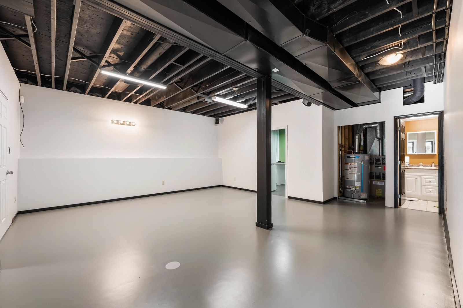 Listing Image 33
