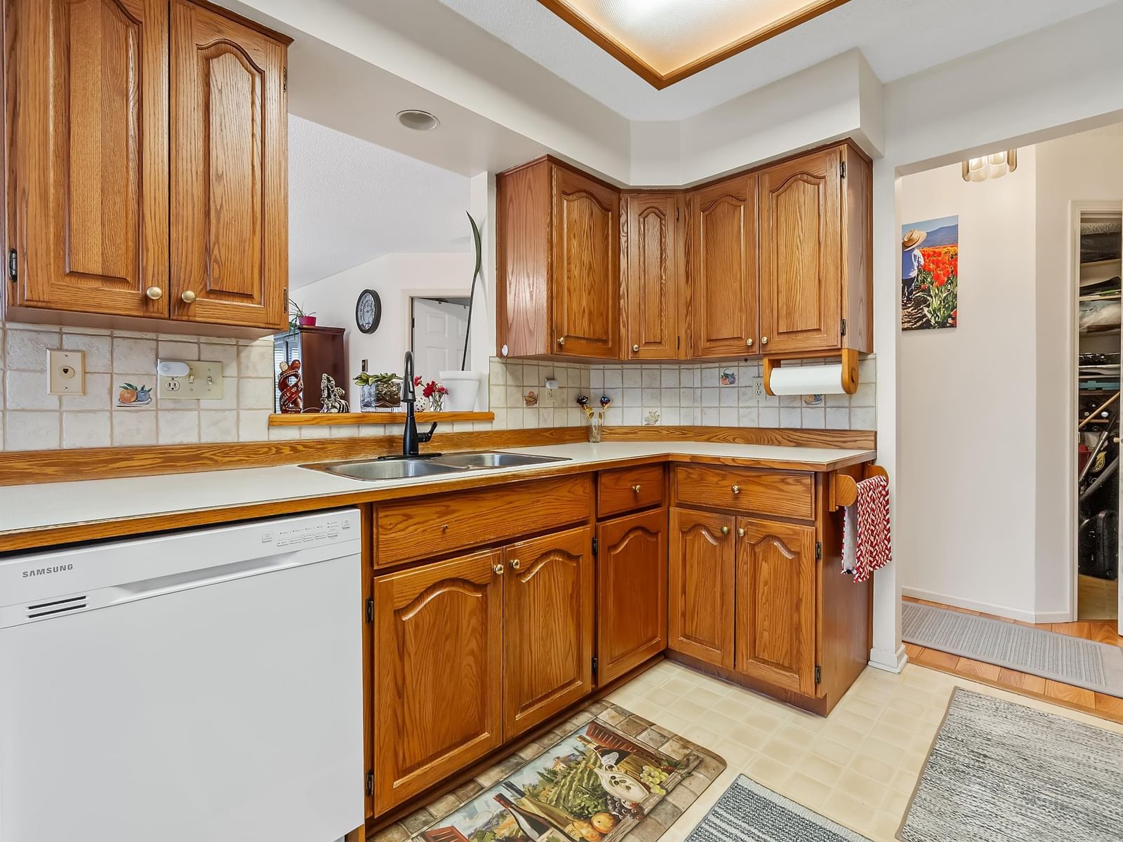 Listing Image 16