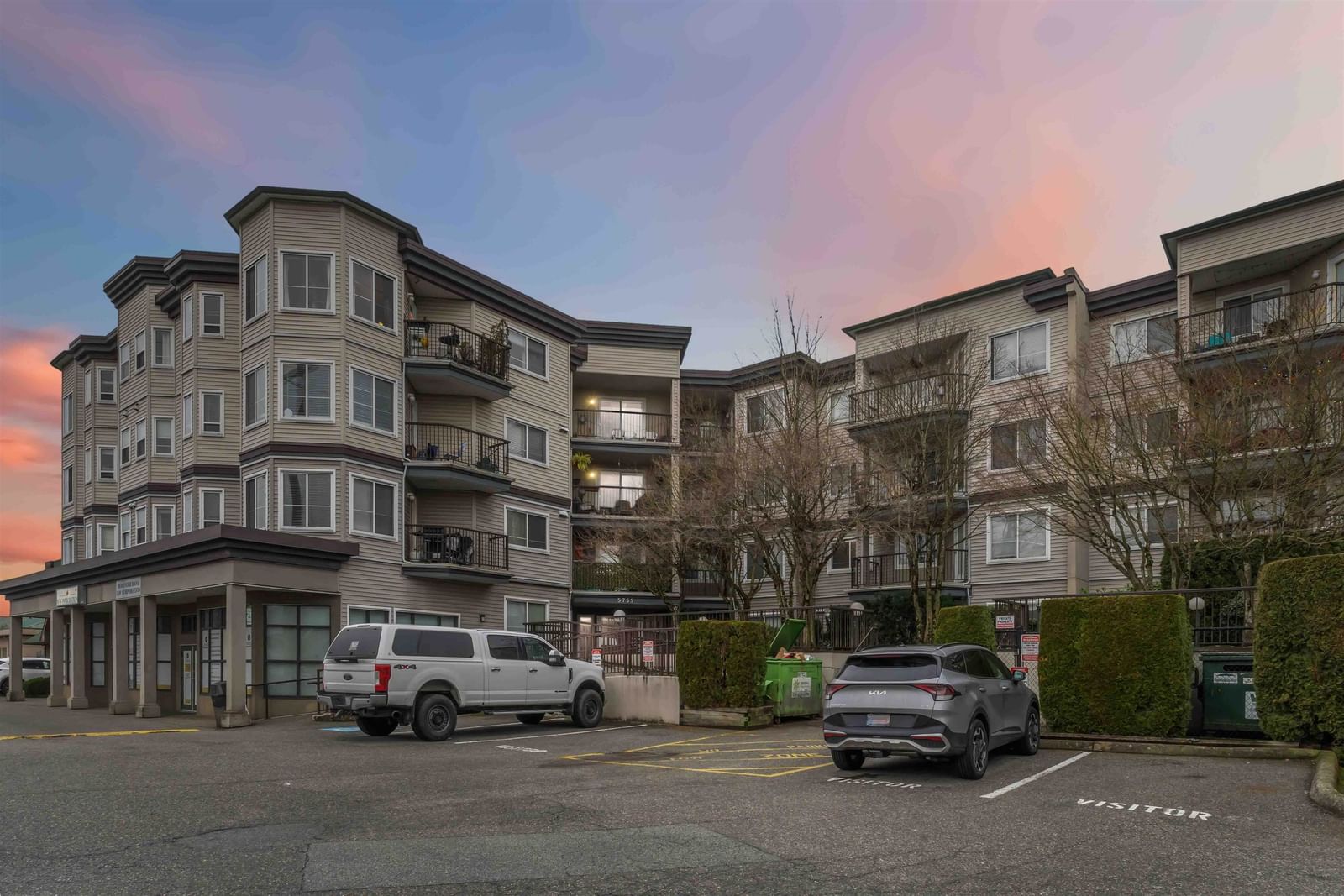 Listing Image 18