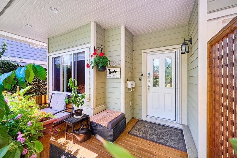 562 Keith Road, North Vancouver, V7M 1M4 | Image 2