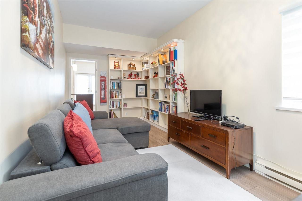Listing Image 19
