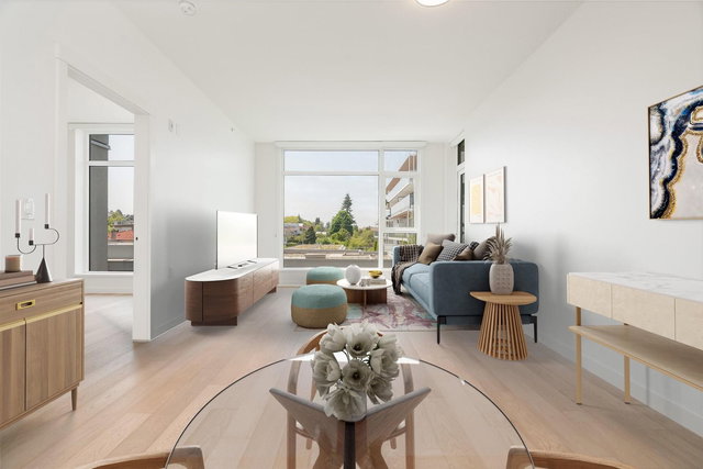 403 - 4171 Cambie Street