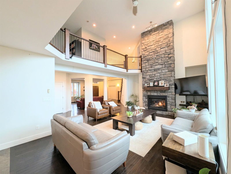 43350 Hillkeep Place, Chilliwack, V2R 4A4 | Image 3