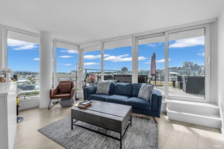 1015 - 180 2nd Avenue E