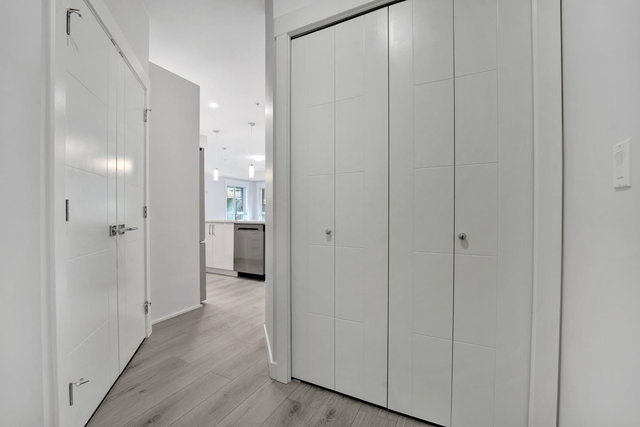 105 - 33886 Pine Street