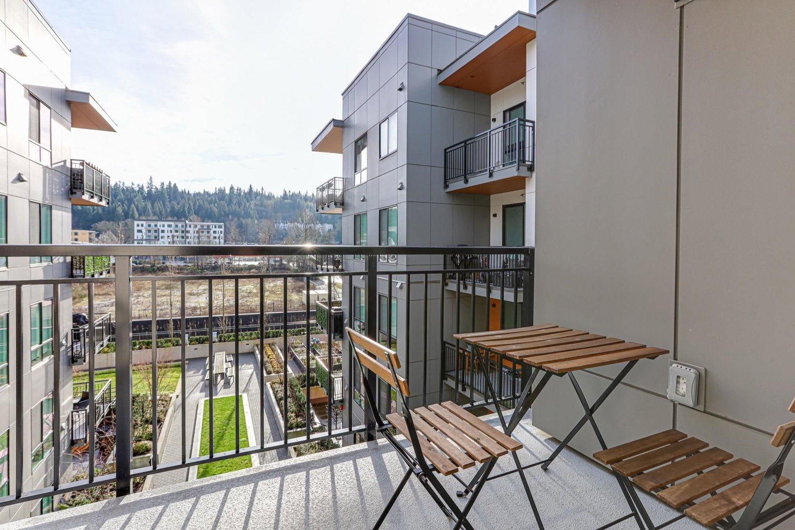 Listing Image 18