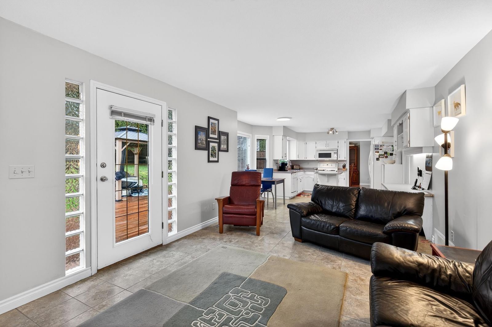 Listing Image 18