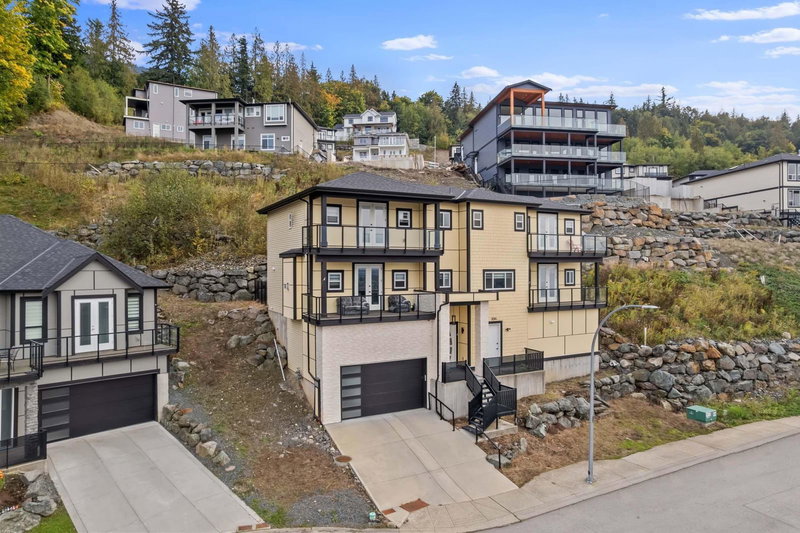 8204 Harvest Place, Chilliwack, V4Z 0E4 | Image 2