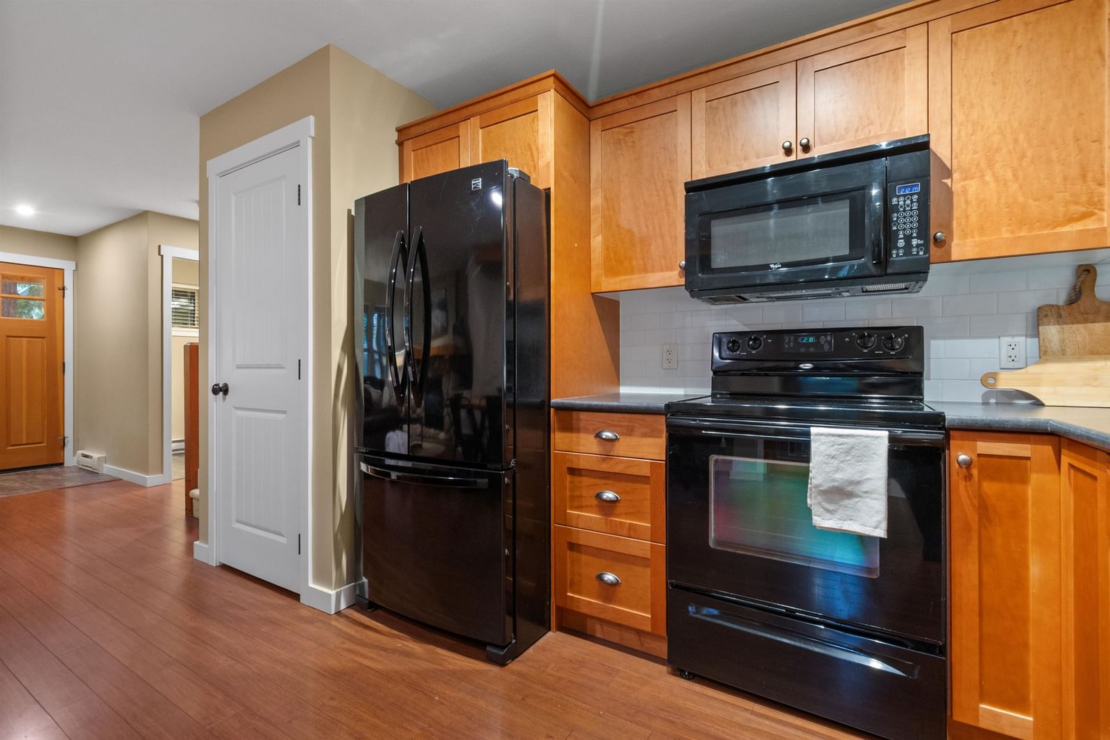 Listing Image 12