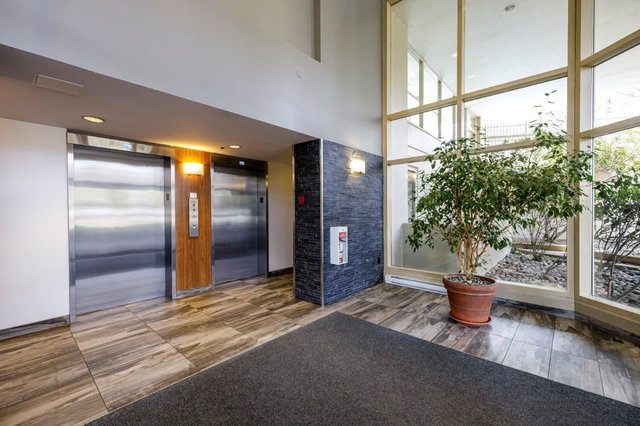 903 - 738 Farrow Street