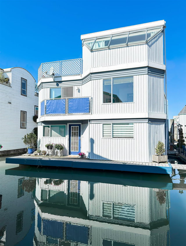 14 - 3459 River Road W