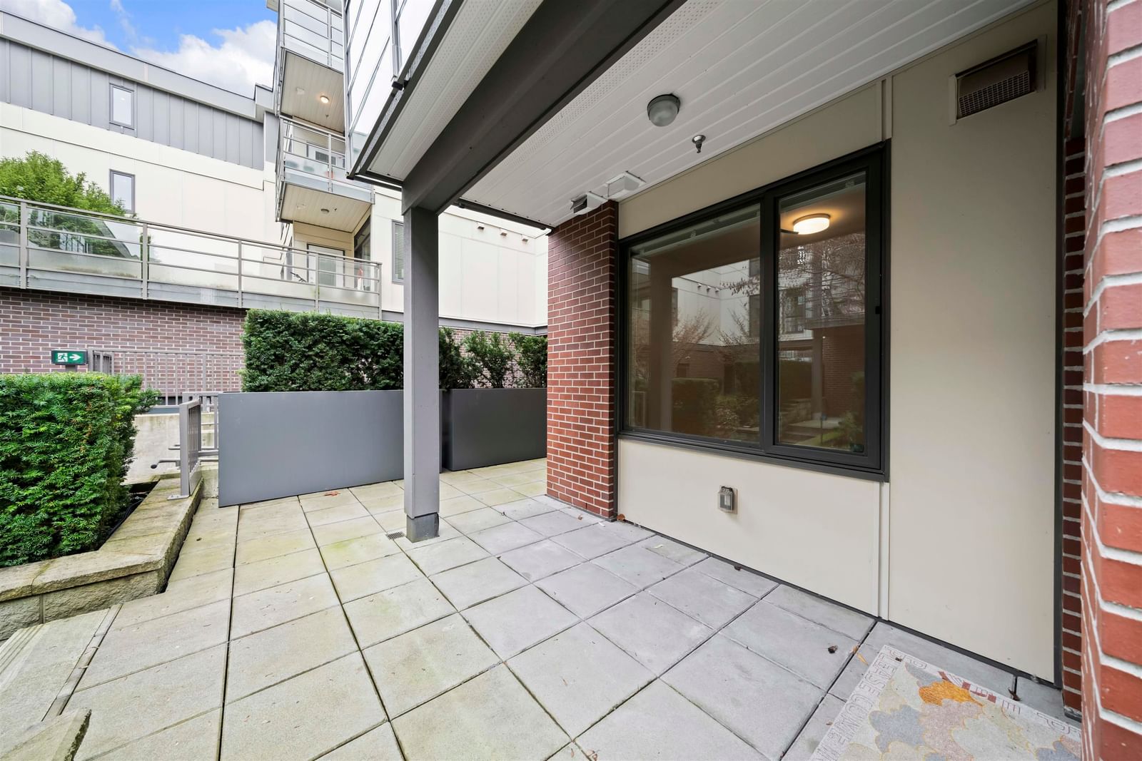 Listing Image 17
