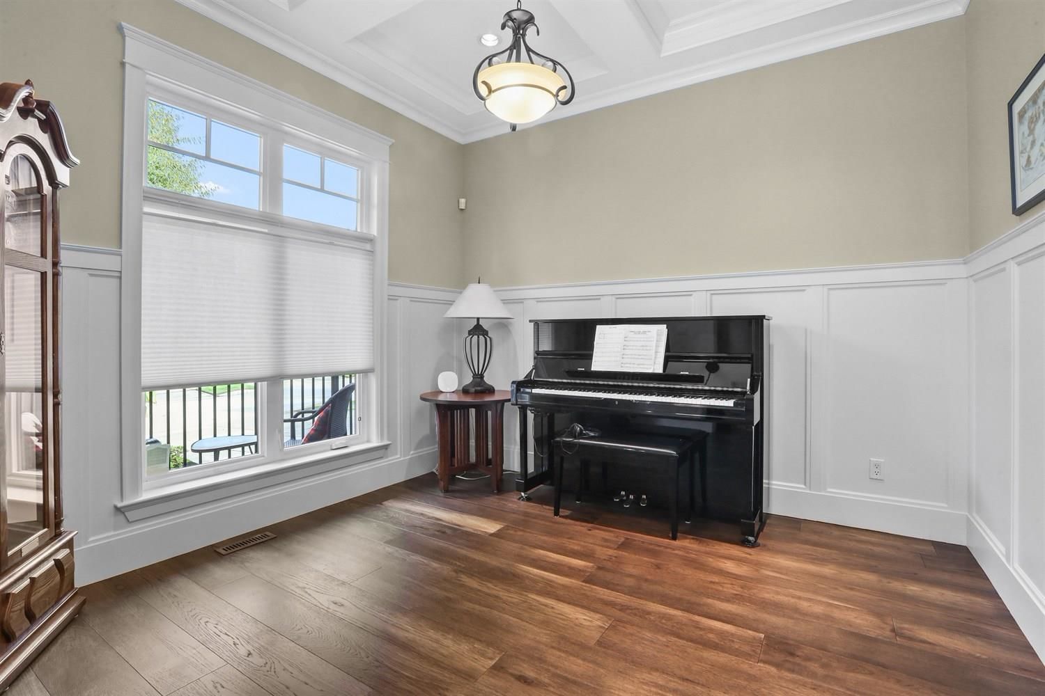 Listing Image 22