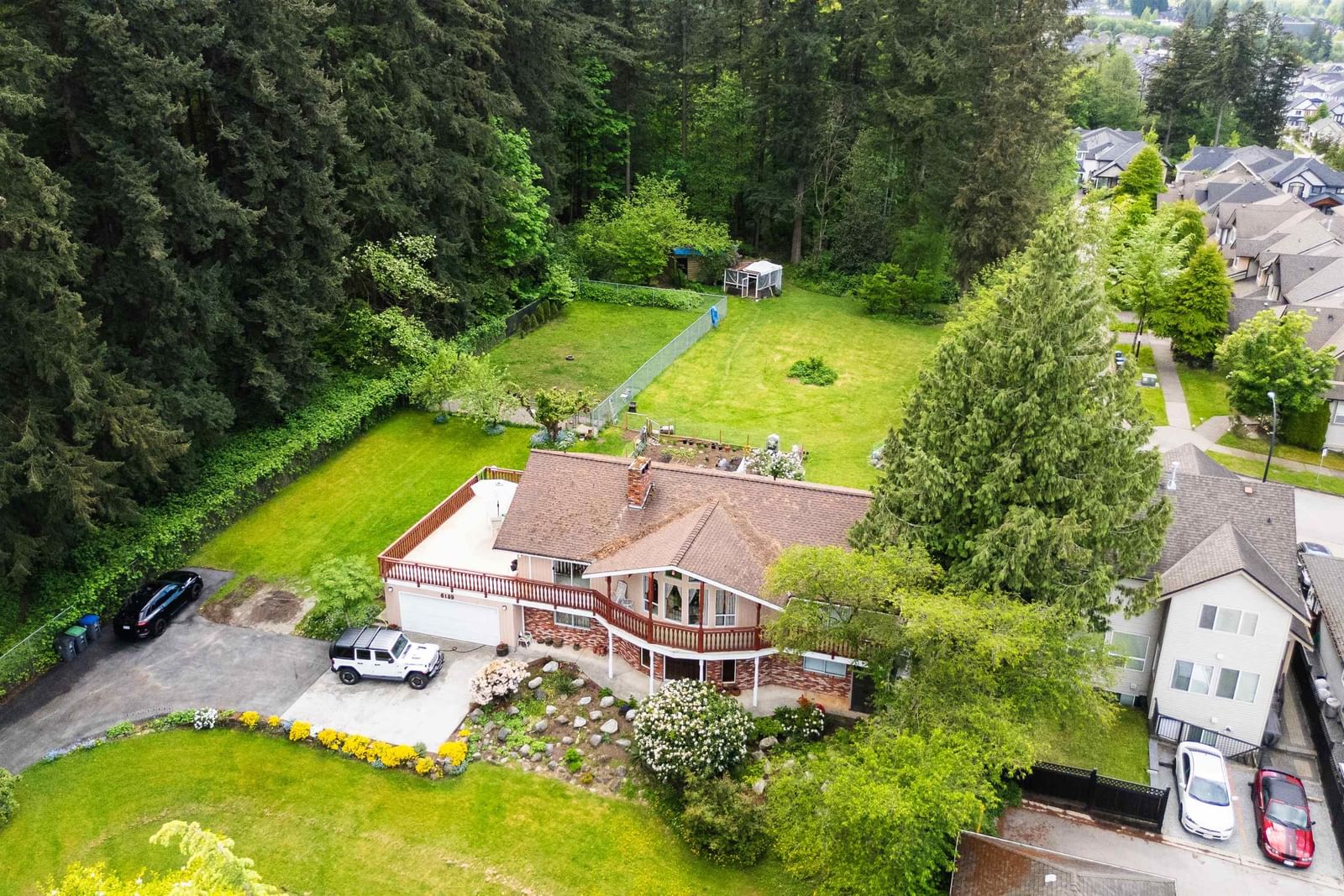 Listing Image 4