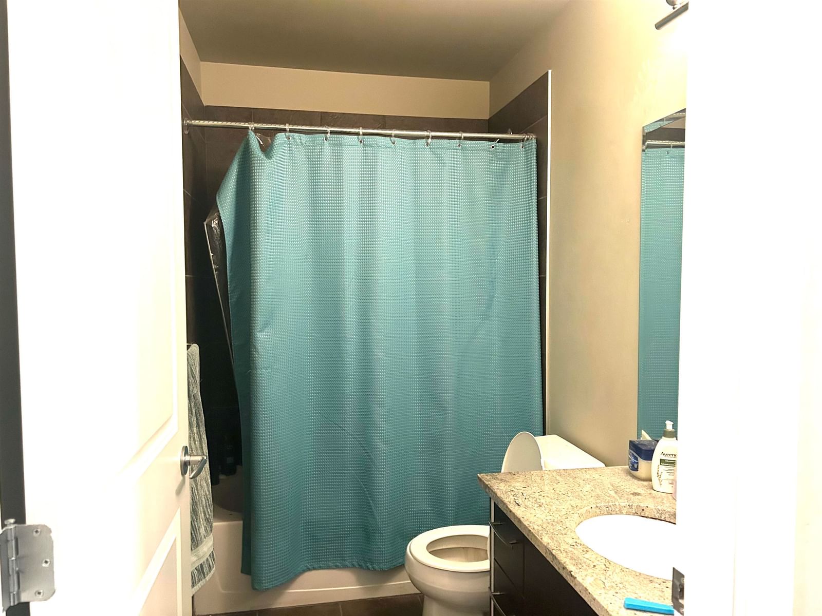 Listing Image 8