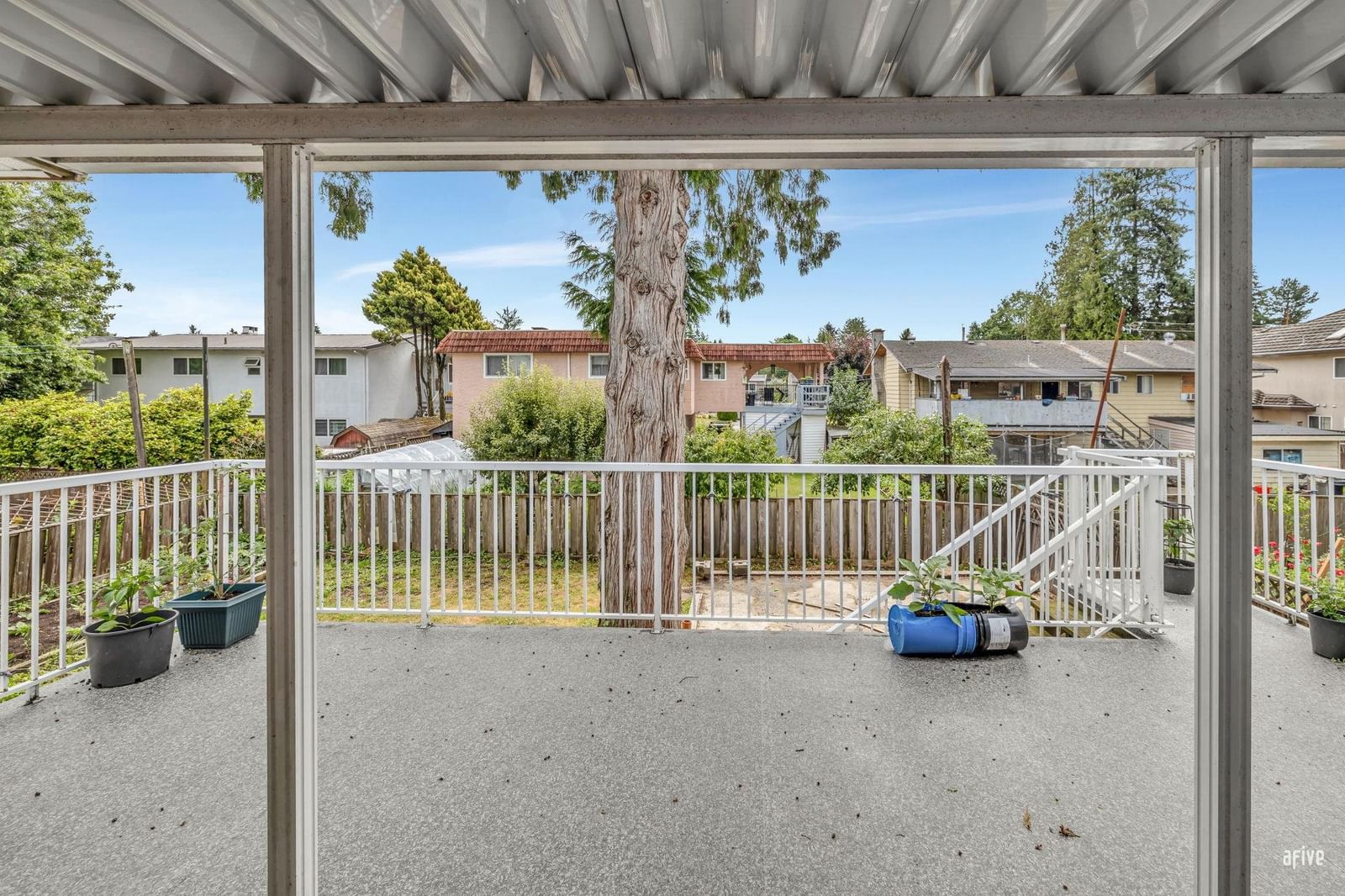 Listing Image 5
