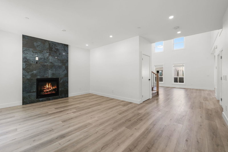 8587 Forest Gate Drive, Chilliwack, V4Z 0C7 | Image 2