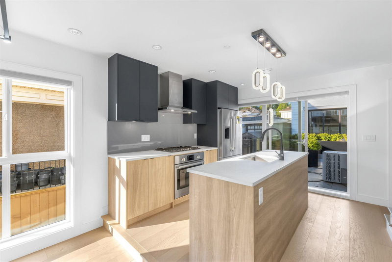 1007 58th Avenue, Vancouver, V6P 1V9 | Image 2