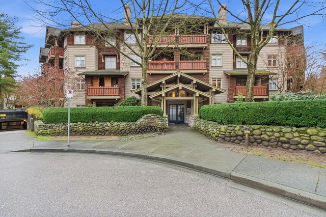 205 - 18 Smokey Smith Place