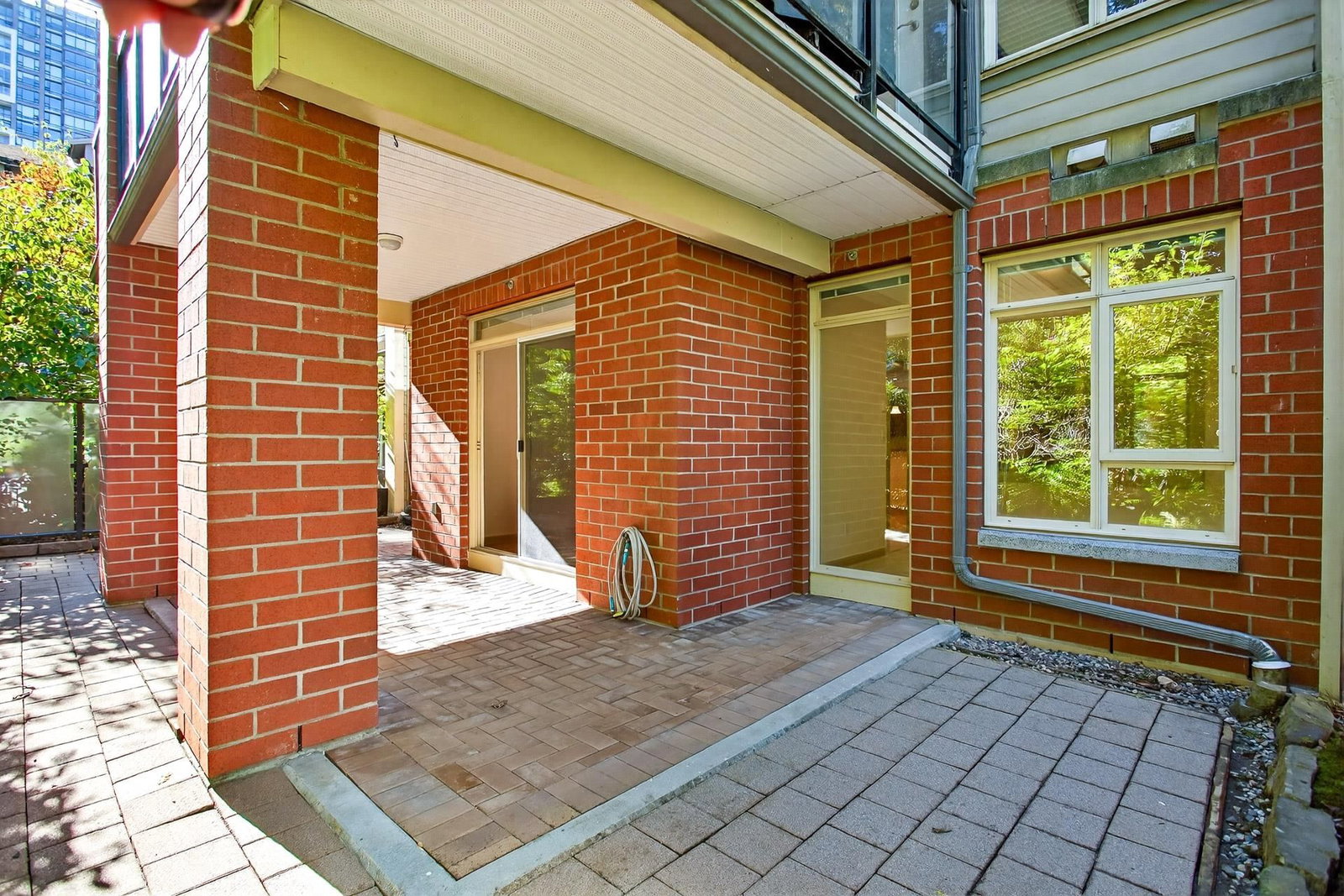 Listing Image 30