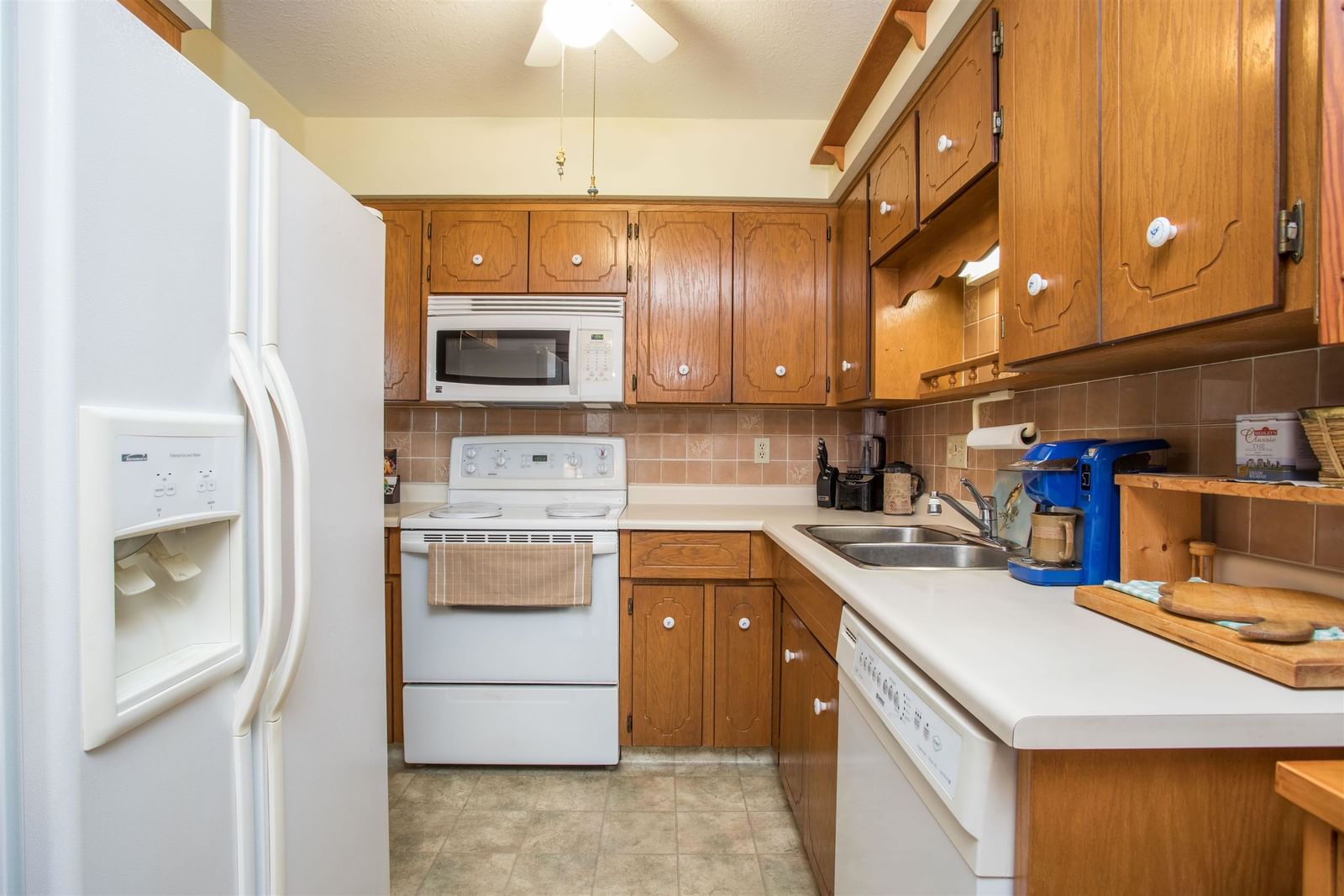 Listing Image 9