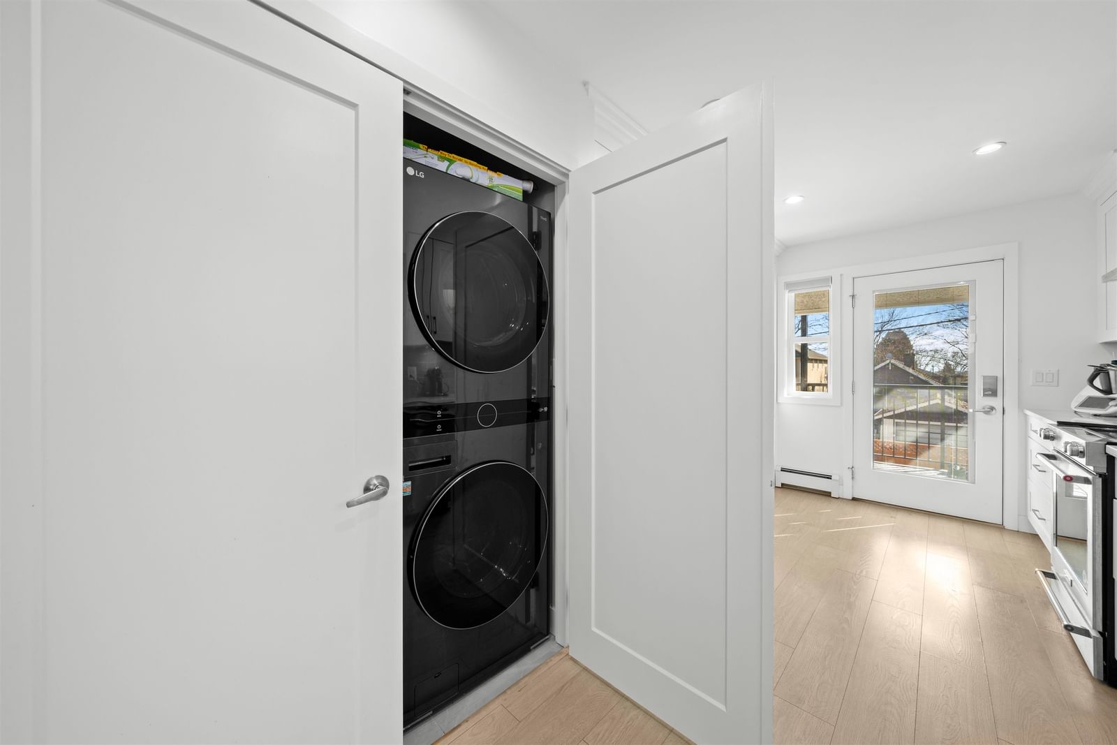Listing Image 20