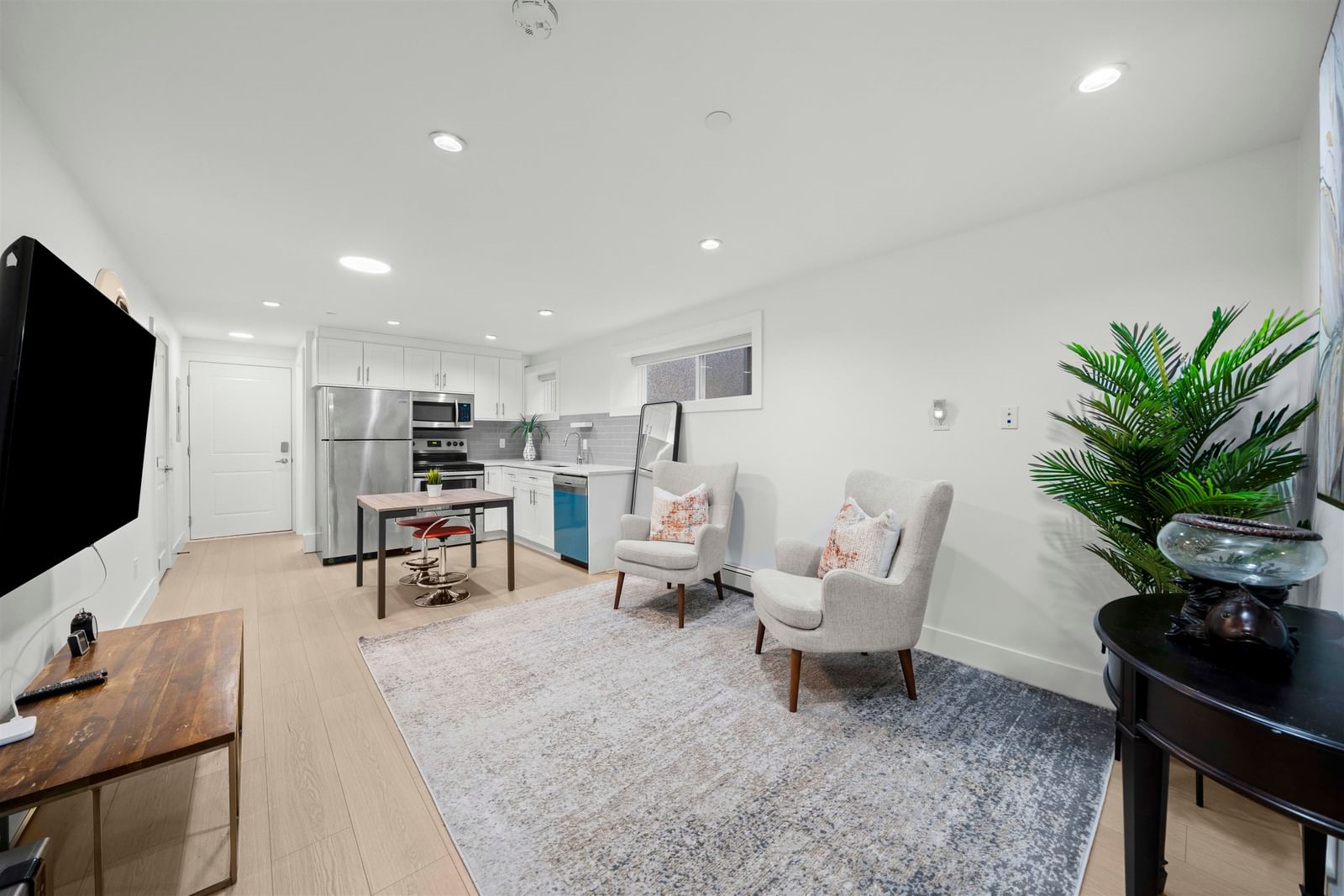 Listing Image 23