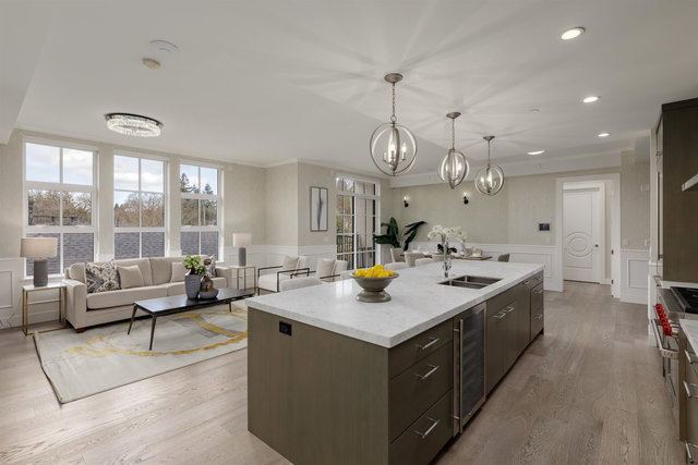 304 - 1009 Laurier Avenue