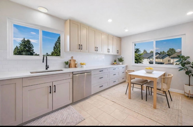 11850 Greenhaven Court, Pitt Meadows, V3Y 1L6 | Image 3