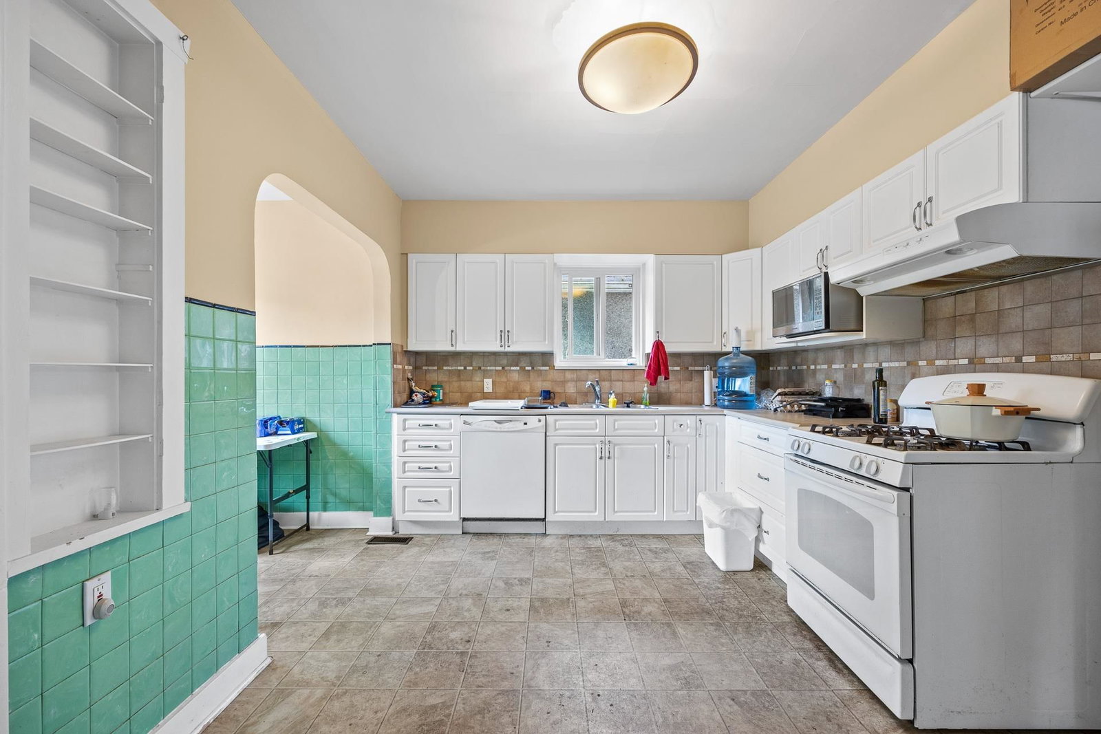 Listing Image 13