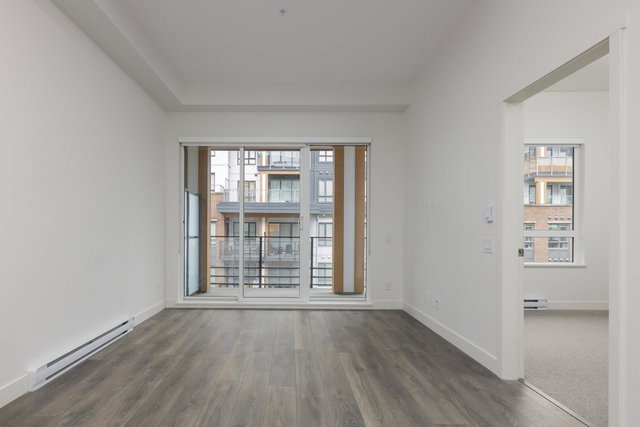 407 - 735 Anskar Court