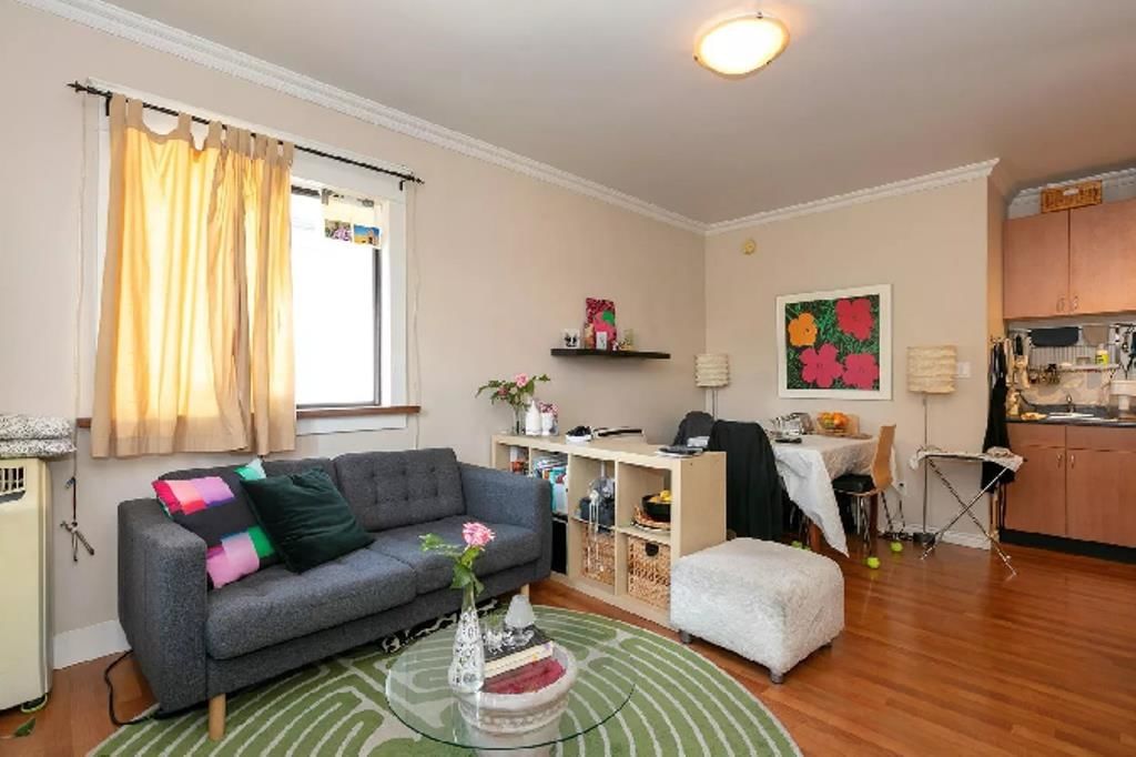 Listing Image 10