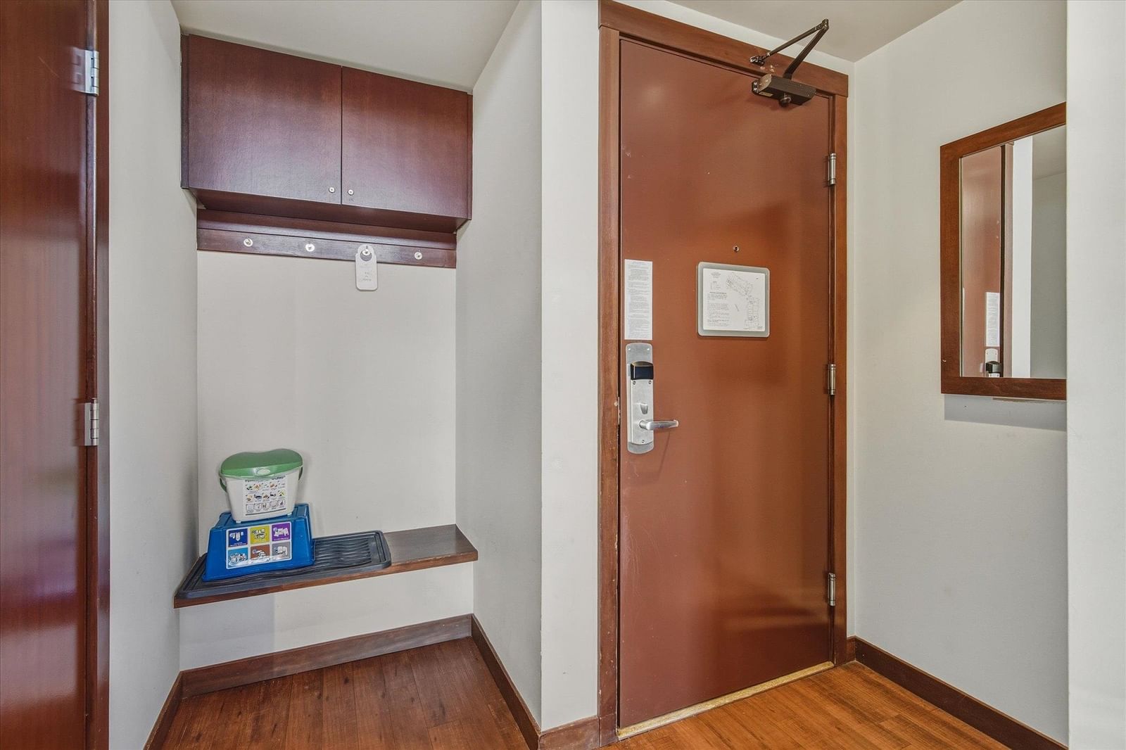 Listing Image 17