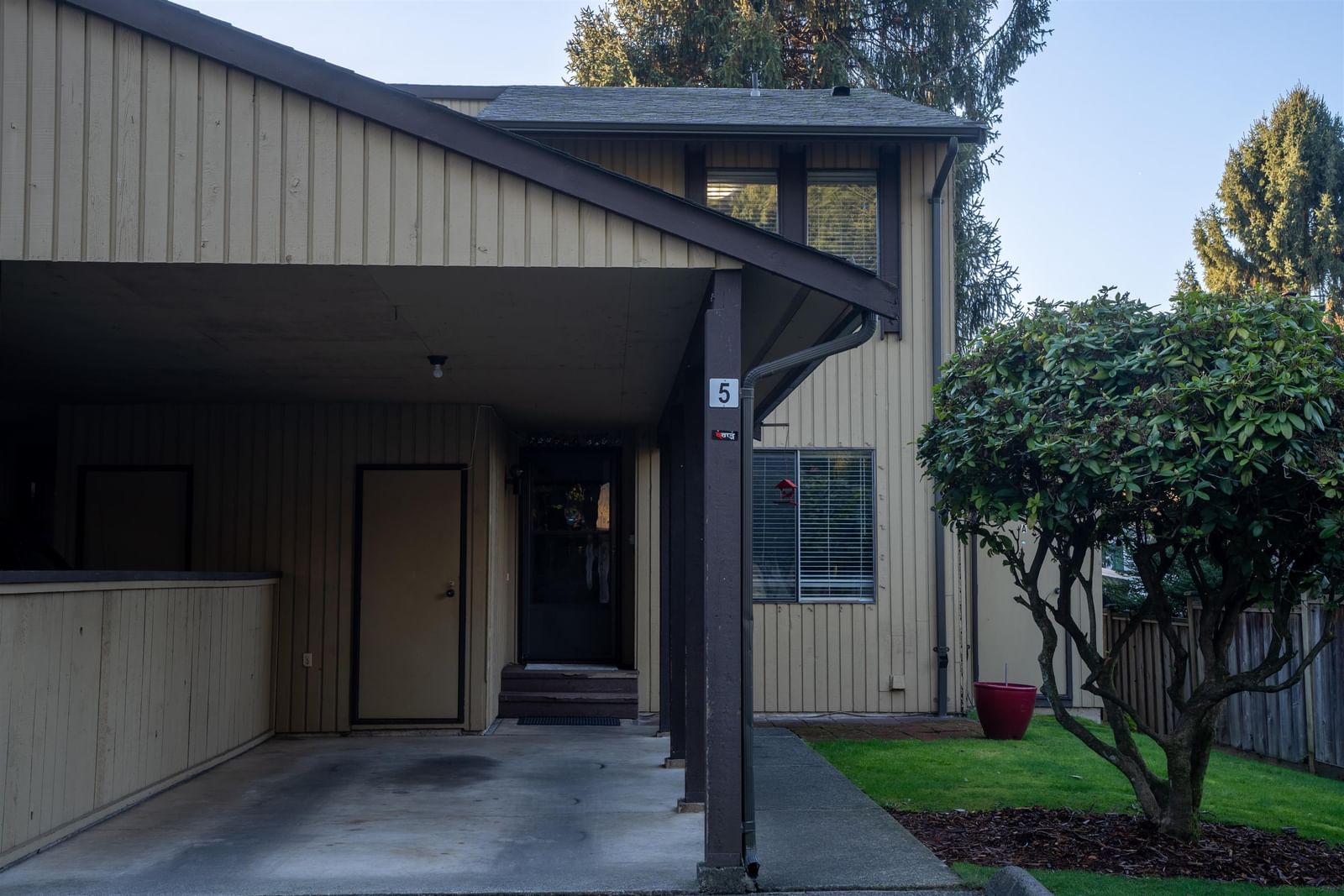 Listing Image 3
