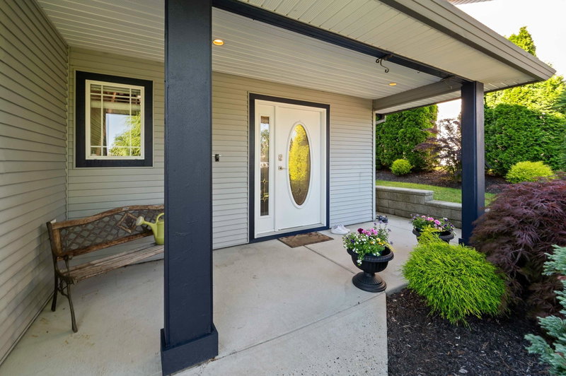 7923 Topper Drive, Mission, V2V 6Z2 | Image 2