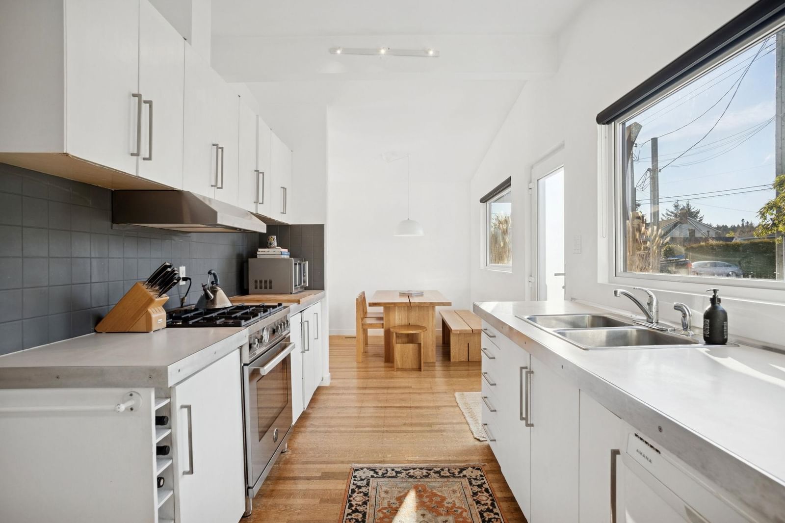 Listing Image 13