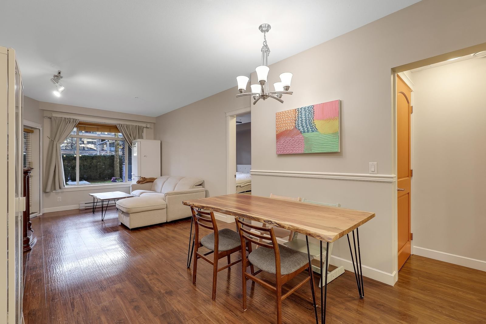 Listing Image 5
