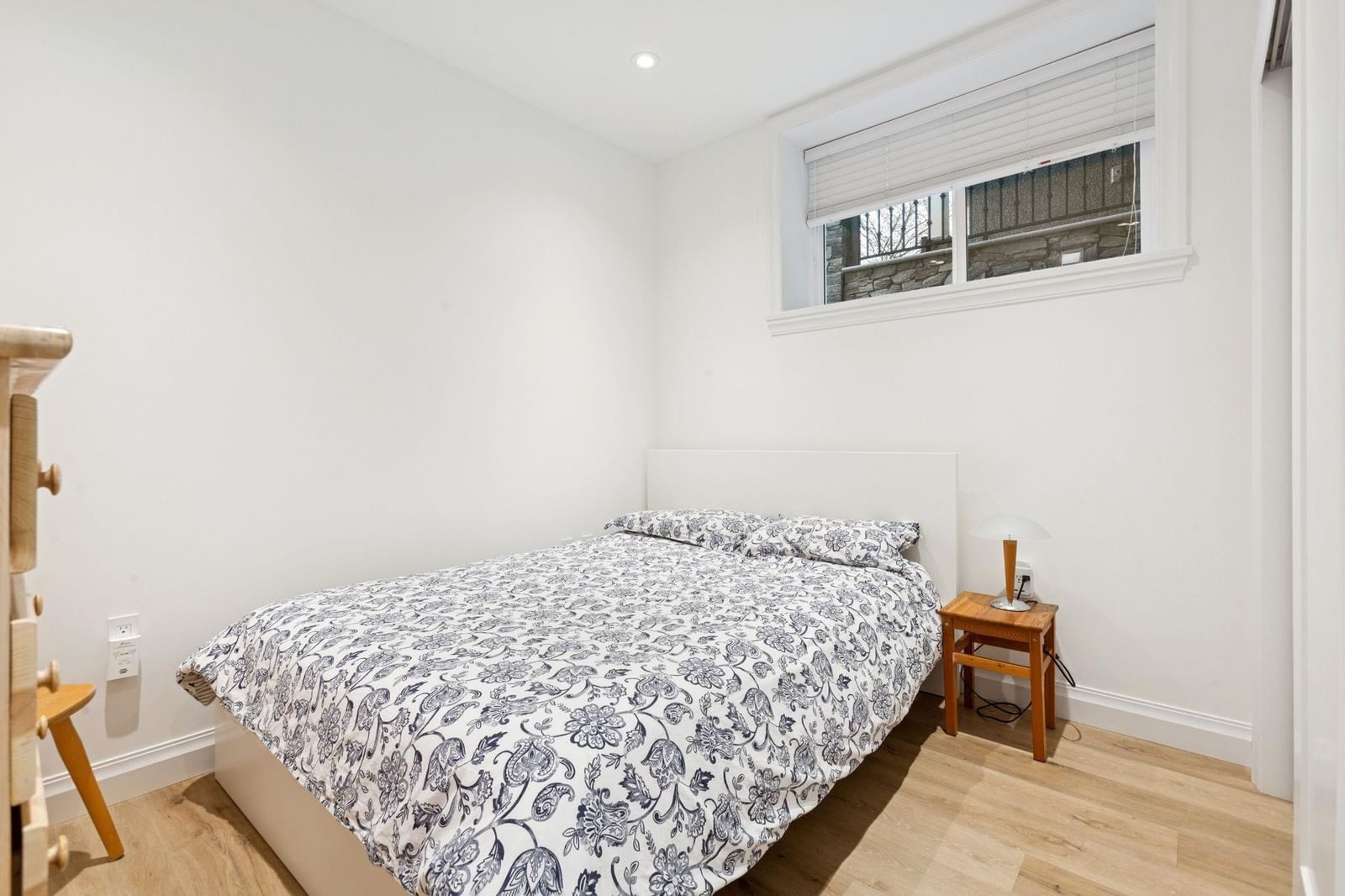 Listing Image 33