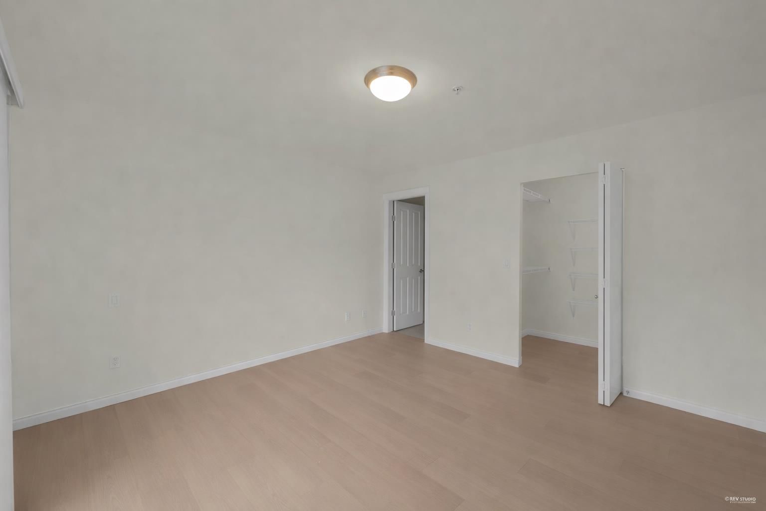 Listing Image 30