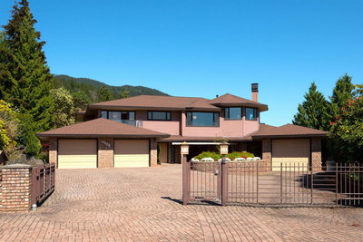 4228 Rockridge Crescent | West Vancouver | Image