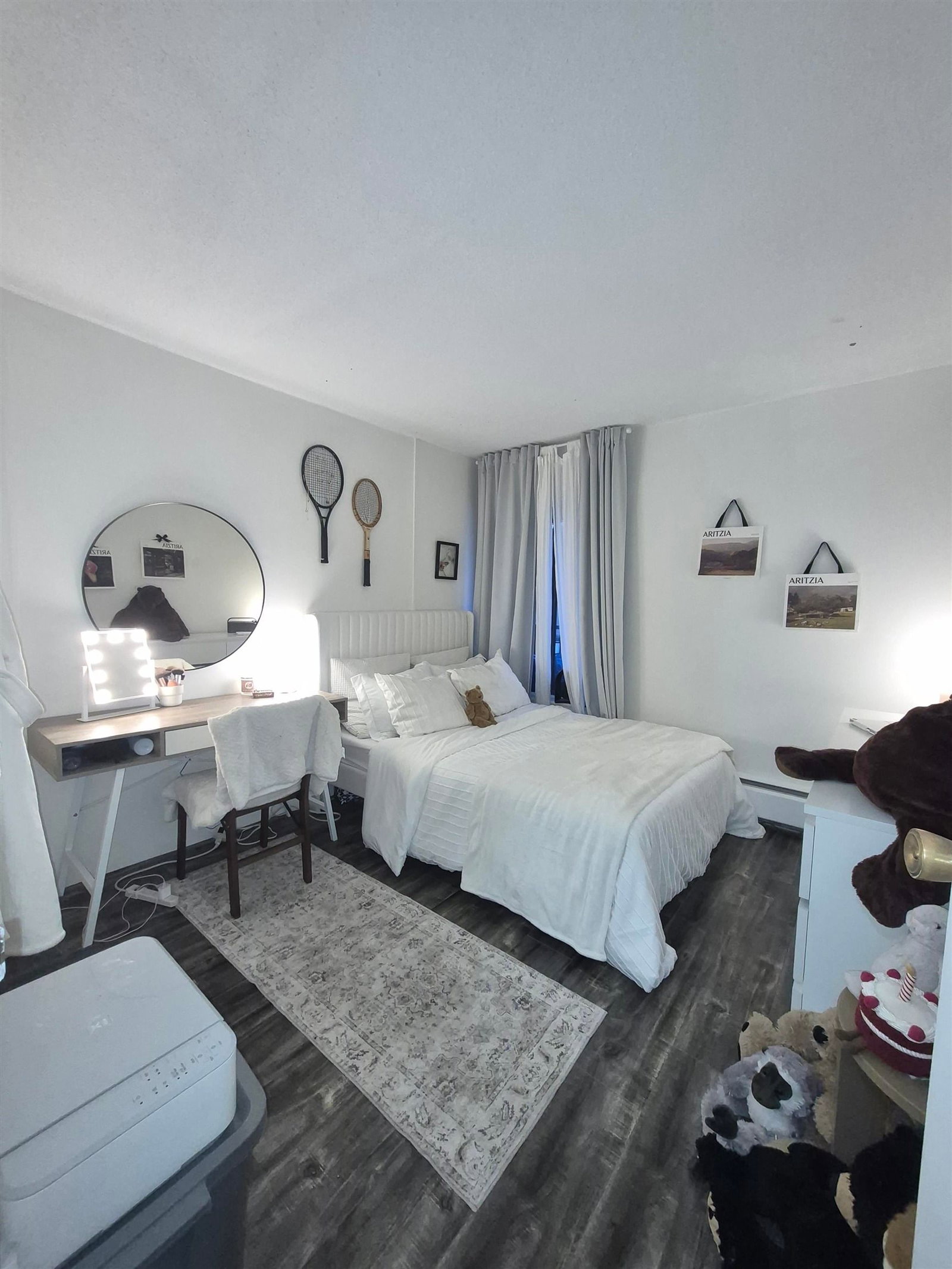Listing Image 5