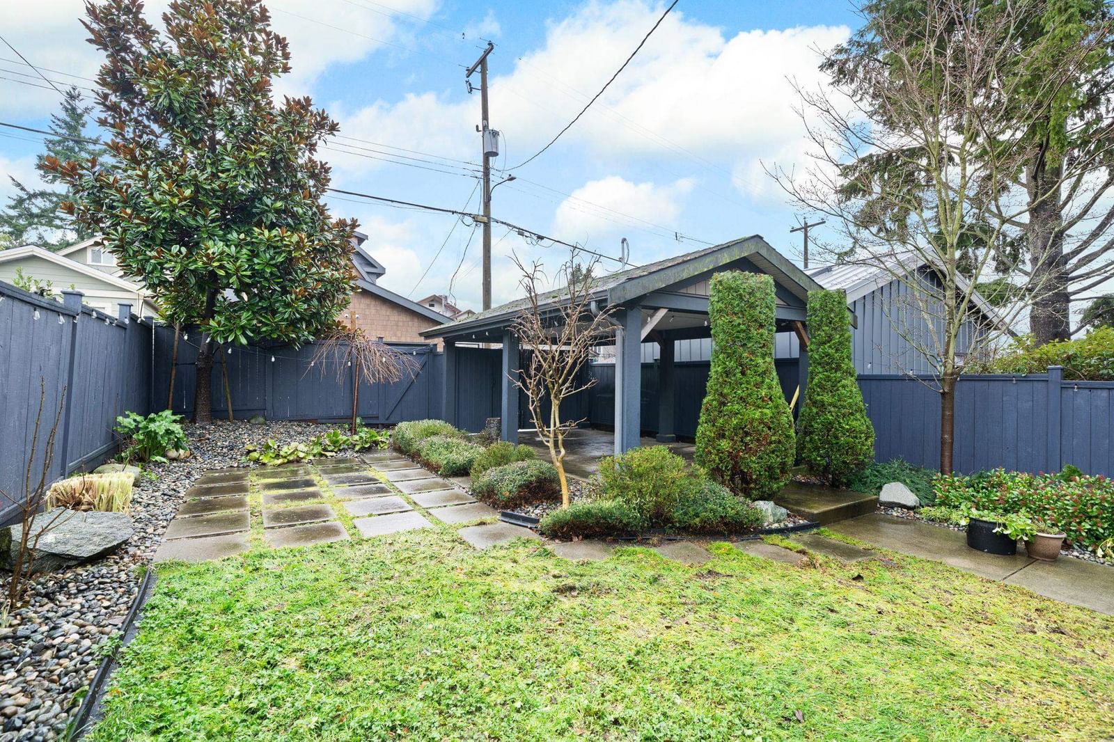 Listing Image 18
